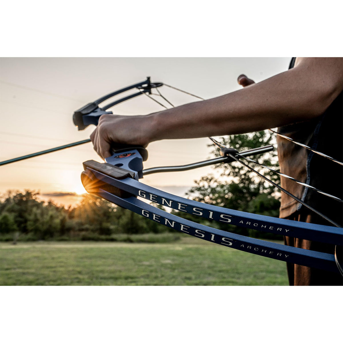 Genesis Archery Original Lightweight Compound Bow with Adjustable Aluminum Riser, 15"-30" Draw Length, 10-20 lb Draw Weight, for Kids and Adults, All Skill Levels