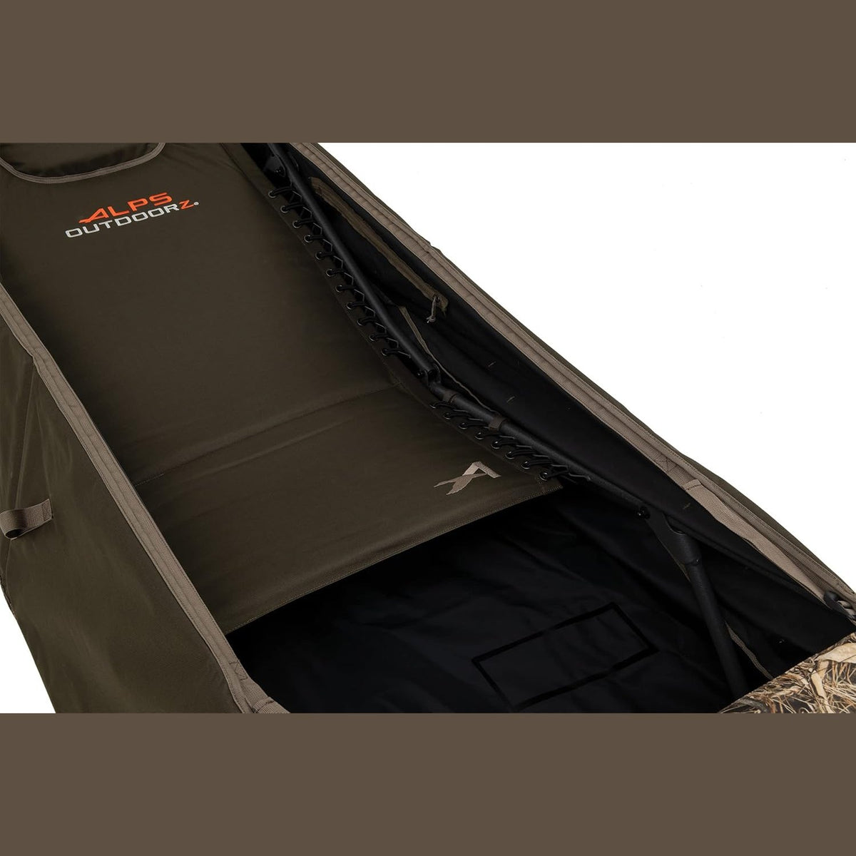 ALPS OutdoorZ Legend Layout Blind - Hunting Blind, Zero-Gravity Chair Design, Waterproof Floor, Mesh Face Screen, Rear Zippered Door, and Backpack Carry Straps with Optional Snow Cover Accessory