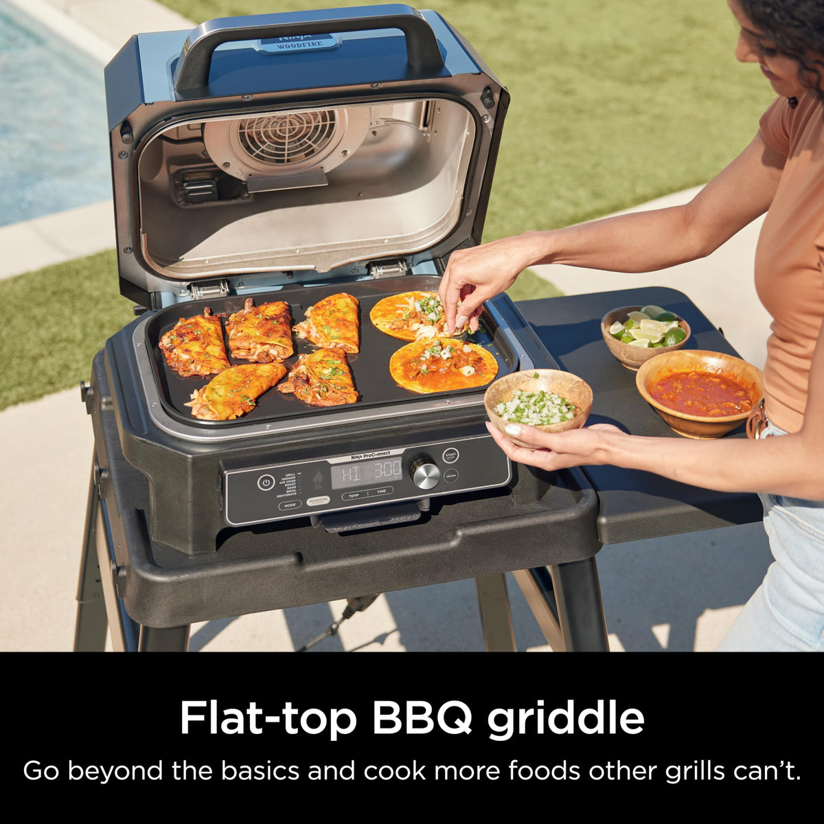 Ninja Woodfire ProConnect Premium XL Outdoor Grill & Smoker, Black & Gold