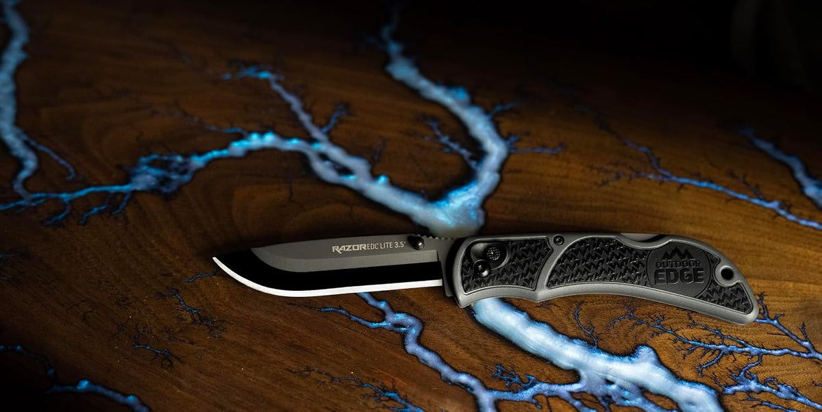 OUTDOOR EDGE 3.5" RazorLite EDC Pocket Knife (Obsidian Black), with Replaceable Blades and Clip, Perfect Carry Knive for Camping, Hunting and Survival, Includes 12 Black Steel Drop Point Blades