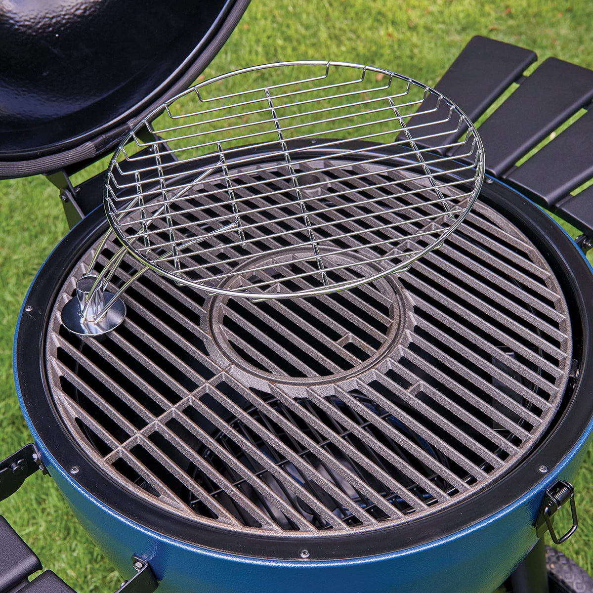 Char-Griller AKORN Jr. Portable Kamado Charcoal Grill and Smoker, Triple-Wall Insulated Steel with Cast Iron Grates and Locking Lid, 155 Sq. In. Cooking Area, Ash