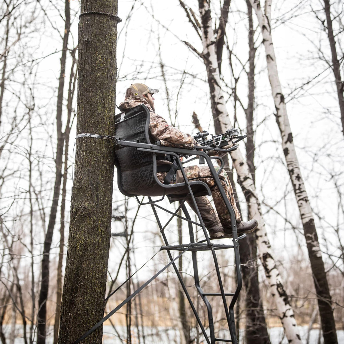 Hawk Hunting Big Denali Ladderstand with Wide Seat, Backrest, Portable Stacking Ladder System and Integrated Weapon Holder, Multicolor