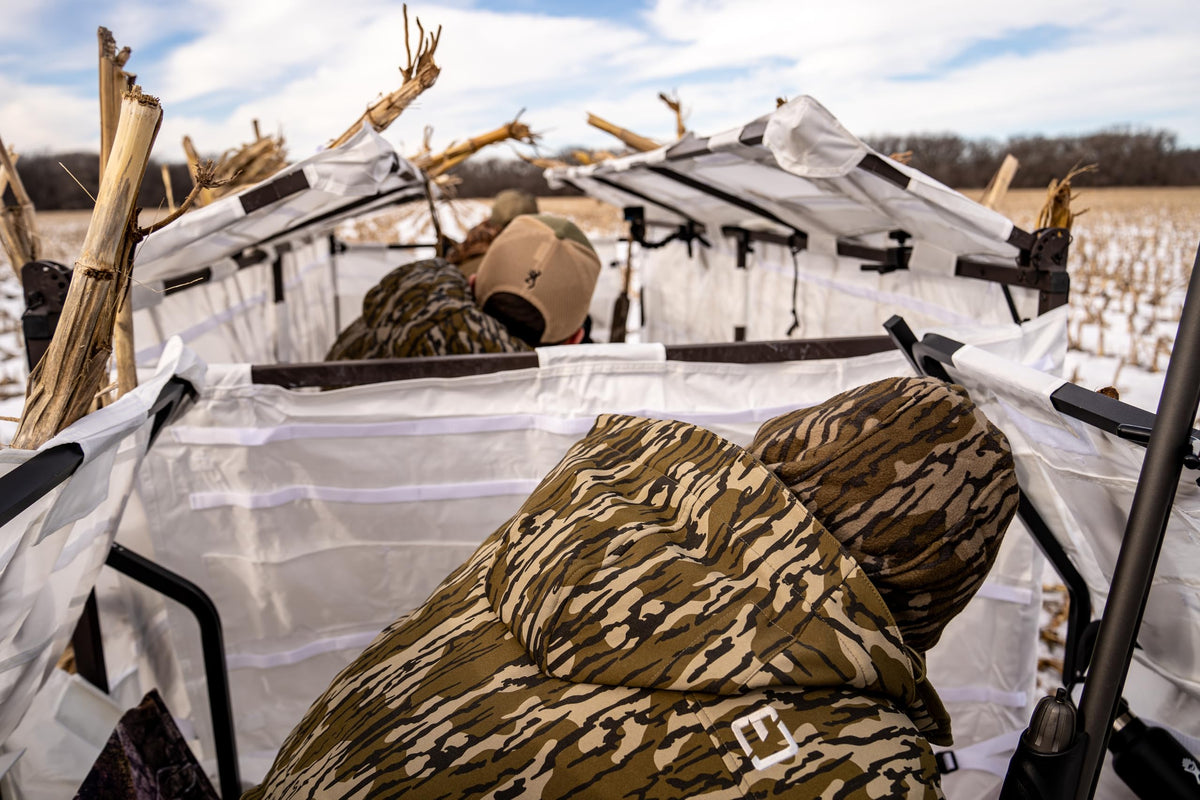 ALPS OutdoorZ Alpha Waterfowl Blind - Durable Hunting Blind, with Push Open Shooting Doors, Full-Length Side Access, Removable Gun Rests, Mesh Pockets, and Dog Doors