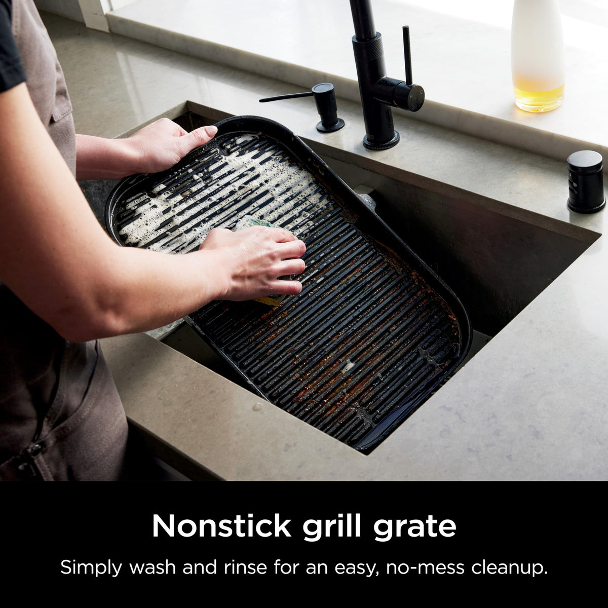 Ninja Woodfire ProConnect Premium XL Outdoor Grill & Smoker, Black & Gold
