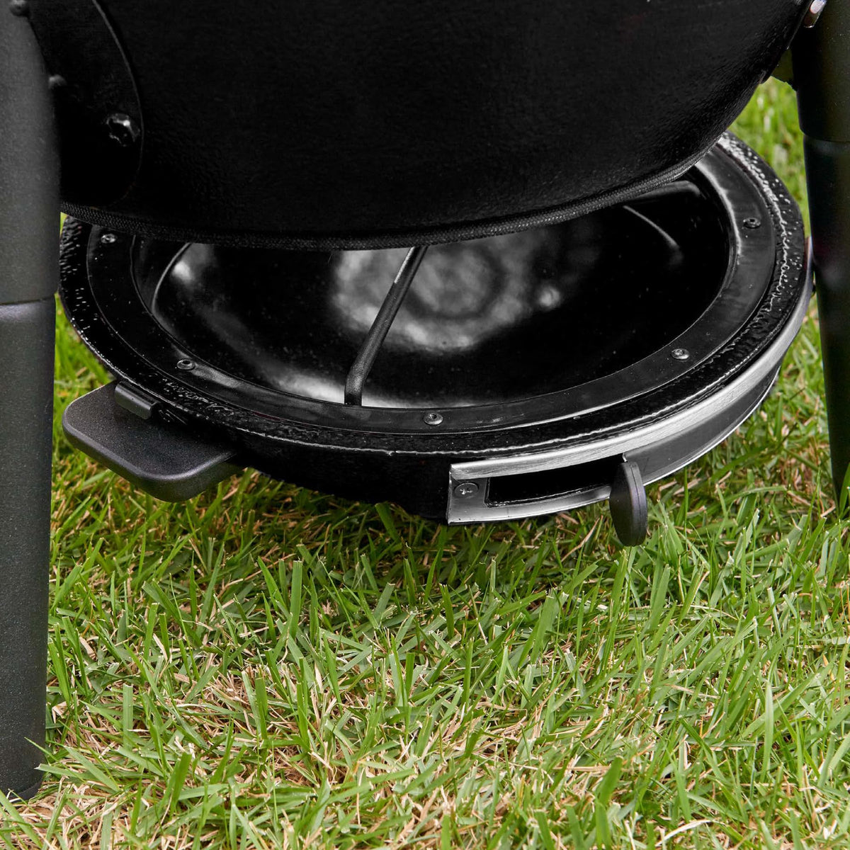 Char-Griller AKORN Jr. Portable Kamado Charcoal Grill and Smoker, Triple-Wall Insulated Steel with Cast Iron Grates and Locking Lid, 155 Sq. In. Cooking Area, Ash