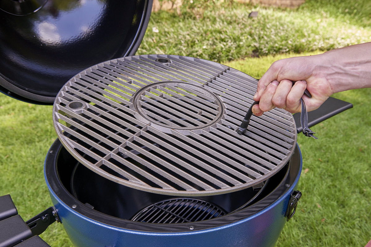 Char-Griller AKORN Jr. Portable Kamado Charcoal Grill and Smoker, Triple-Wall Insulated Steel with Cast Iron Grates and Locking Lid, 155 Sq. In. Cooking Area, Ash