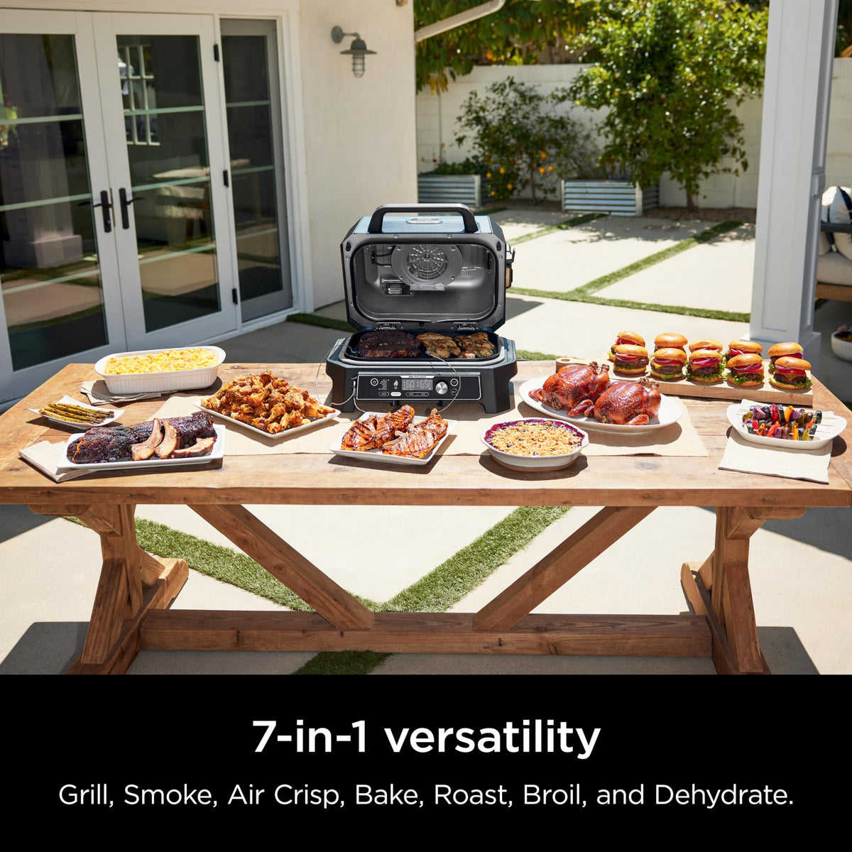 Ninja Woodfire ProConnect Premium XL Outdoor Grill & Smoker, Black & Gold