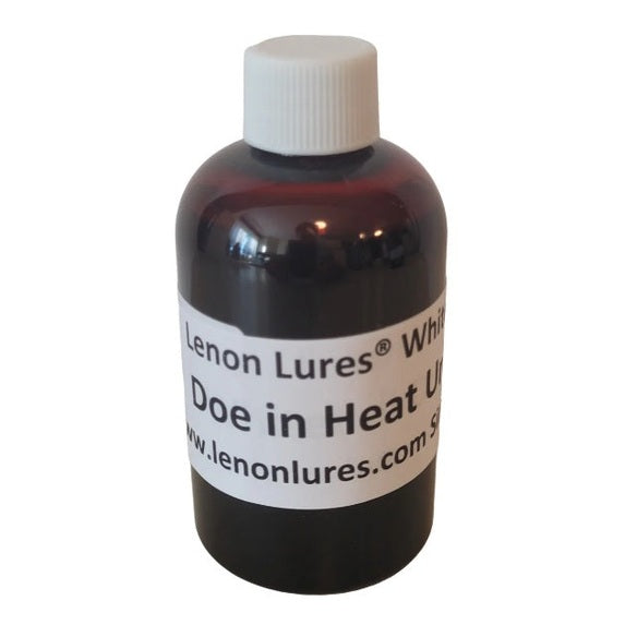 Lenon Lures Whitetail Doe in Heat Urine